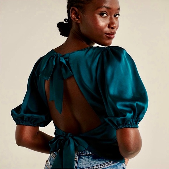 Abercrombie & Fitch Tops - NWT Abercrombie & Fitch Deep Teal Open Back Satiny Top Blouse Sz Large